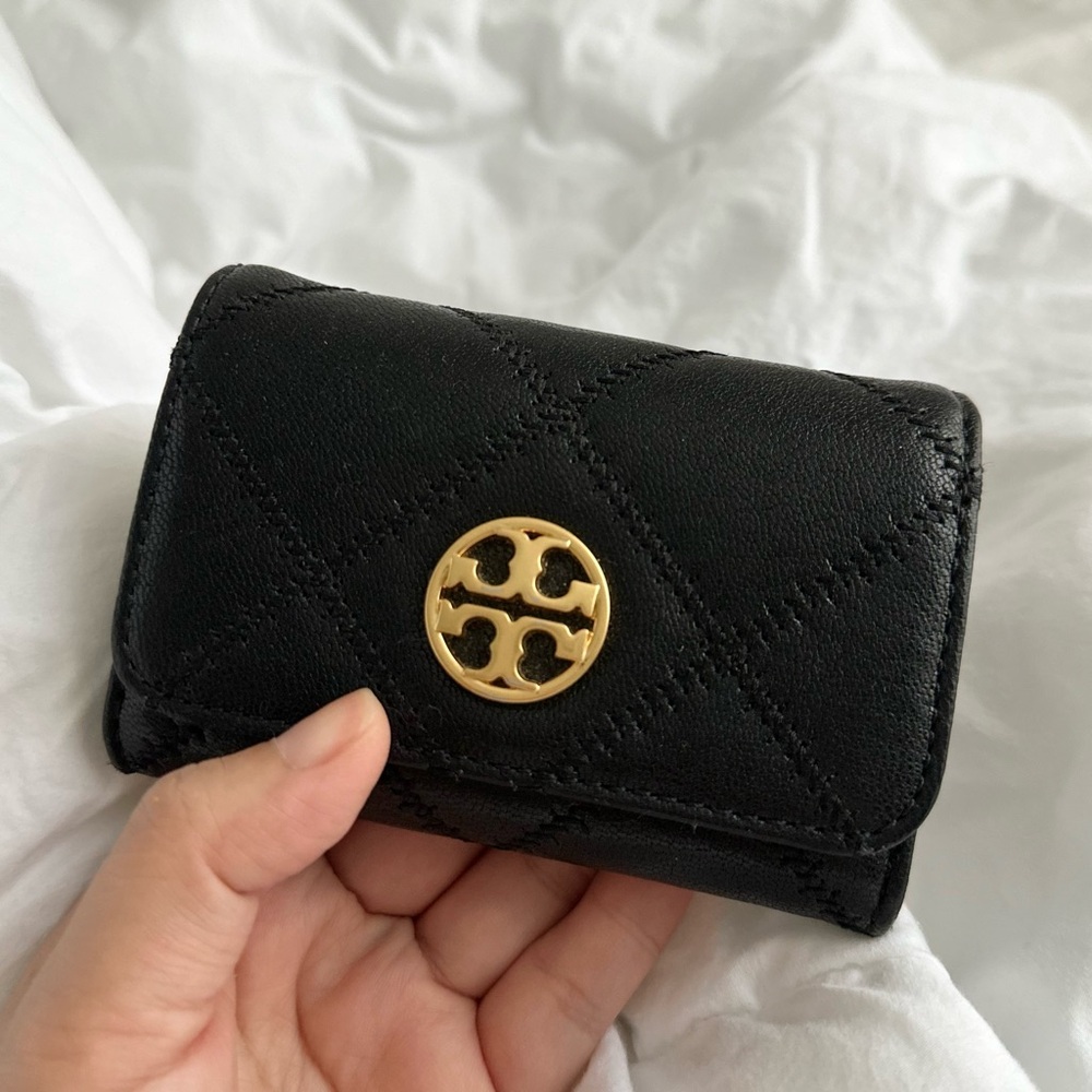 Tory Burch card holder
